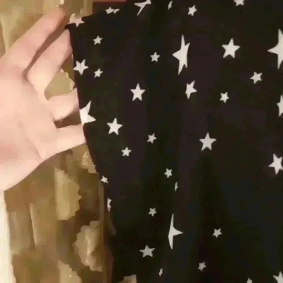 5/$25 stars sheer top ⭐ 4th of July ready 2 x but tie and it's a crop top - Picture 4 of 11